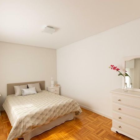 Light And Bright Apartment In Central Valência Exterior foto
