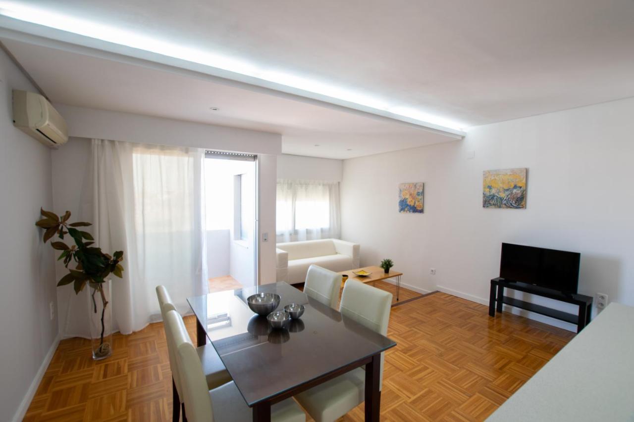 Light And Bright Apartment In Central Valência Exterior foto