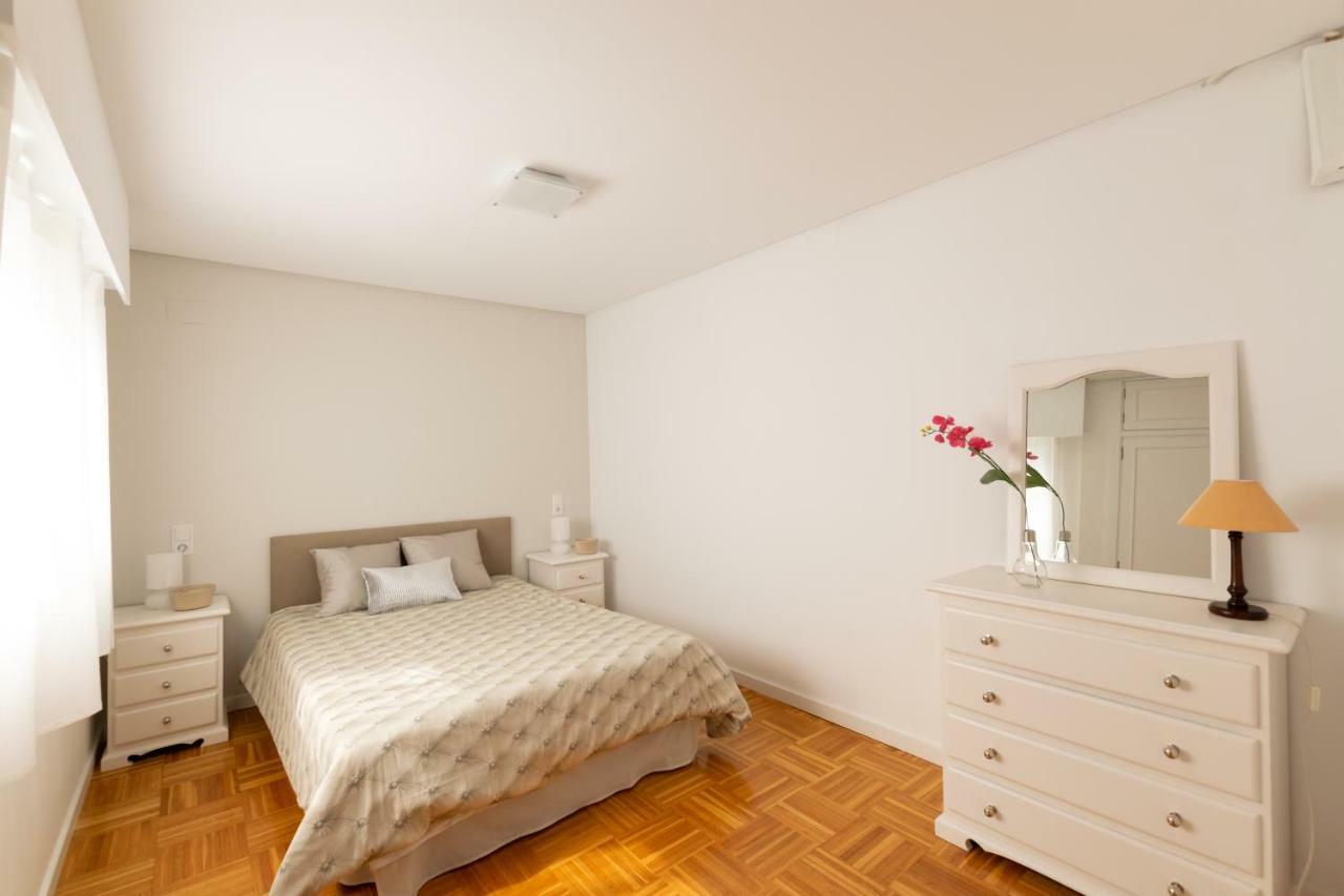 Light And Bright Apartment In Central Valência Exterior foto