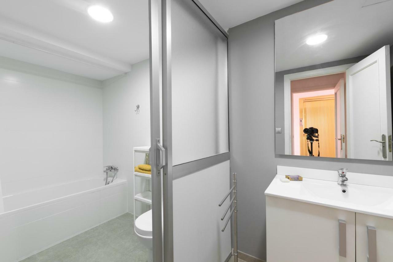 Light And Bright Apartment In Central Valência Exterior foto