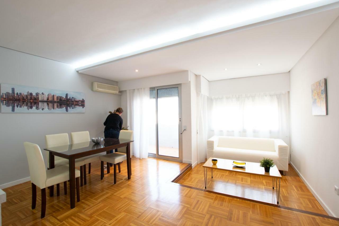 Light And Bright Apartment In Central Valência Exterior foto