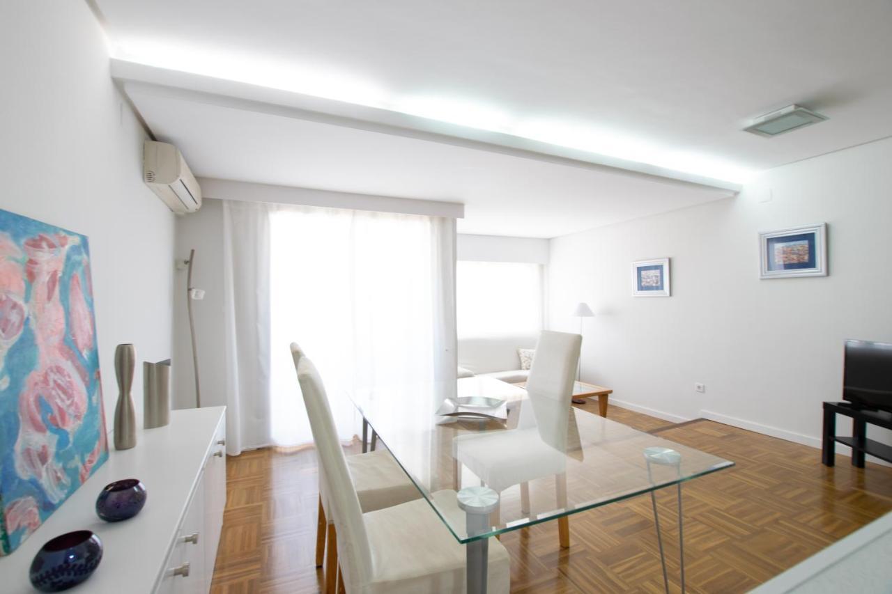 Light And Bright Apartment In Central Valência Exterior foto